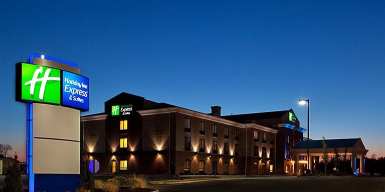 holiday inn express and suites athens 2532093589 2x1 1 768x384