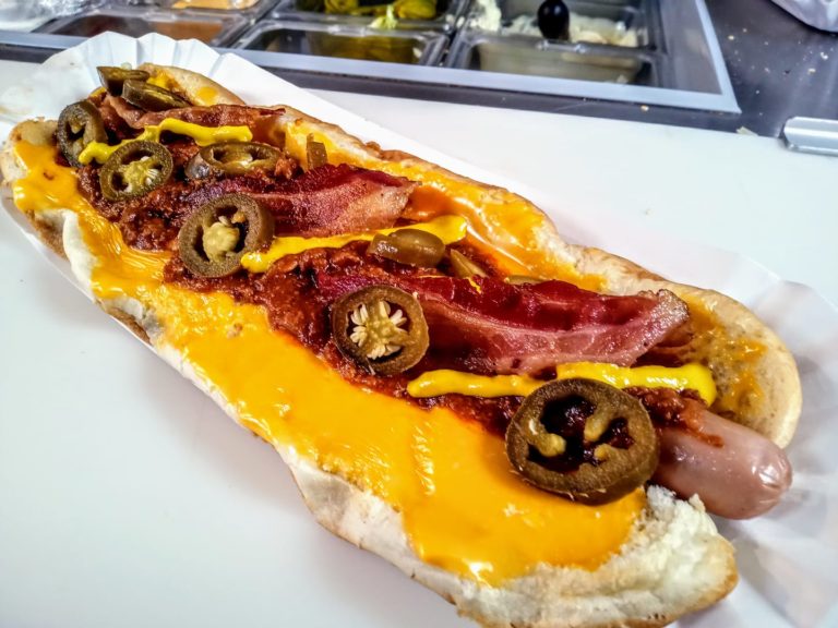 2021 EAT LarrysDawgHouse 001 768x576