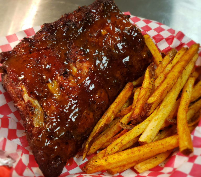 2021 EAT StarbrickBBQ 001 768x679